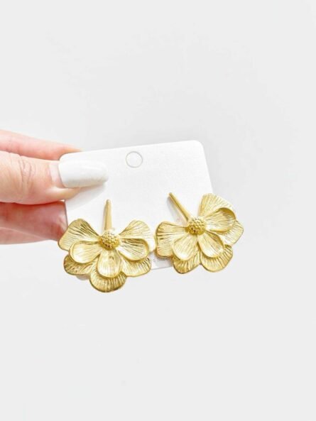 PENDIENTES FLOR DORADO - Imagen 2